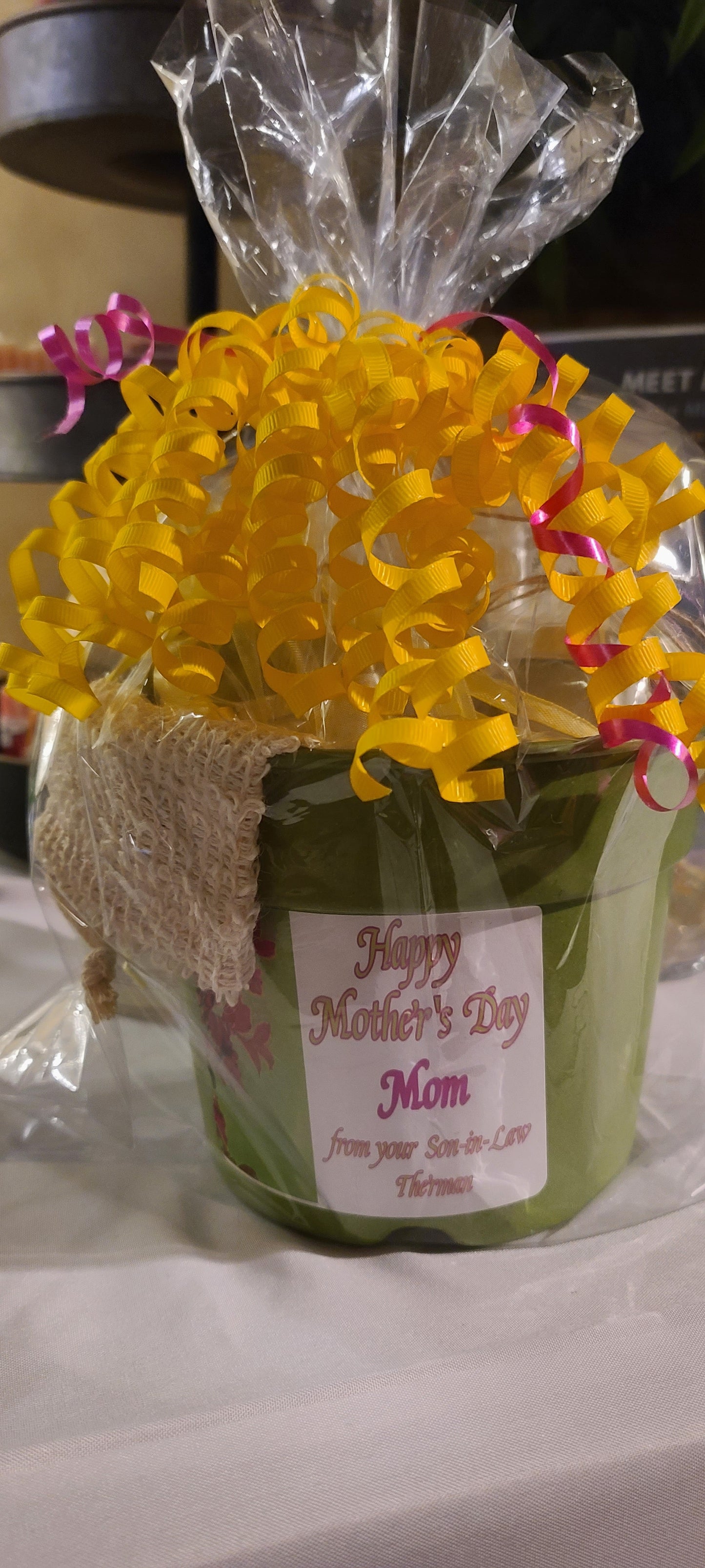 Giving Basket - Option w/ 1 Soap