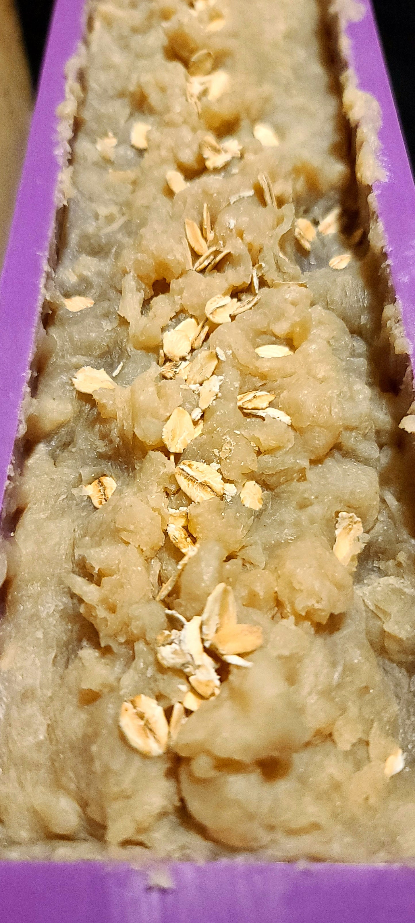 Nourishing Honey and Oat Body Bar