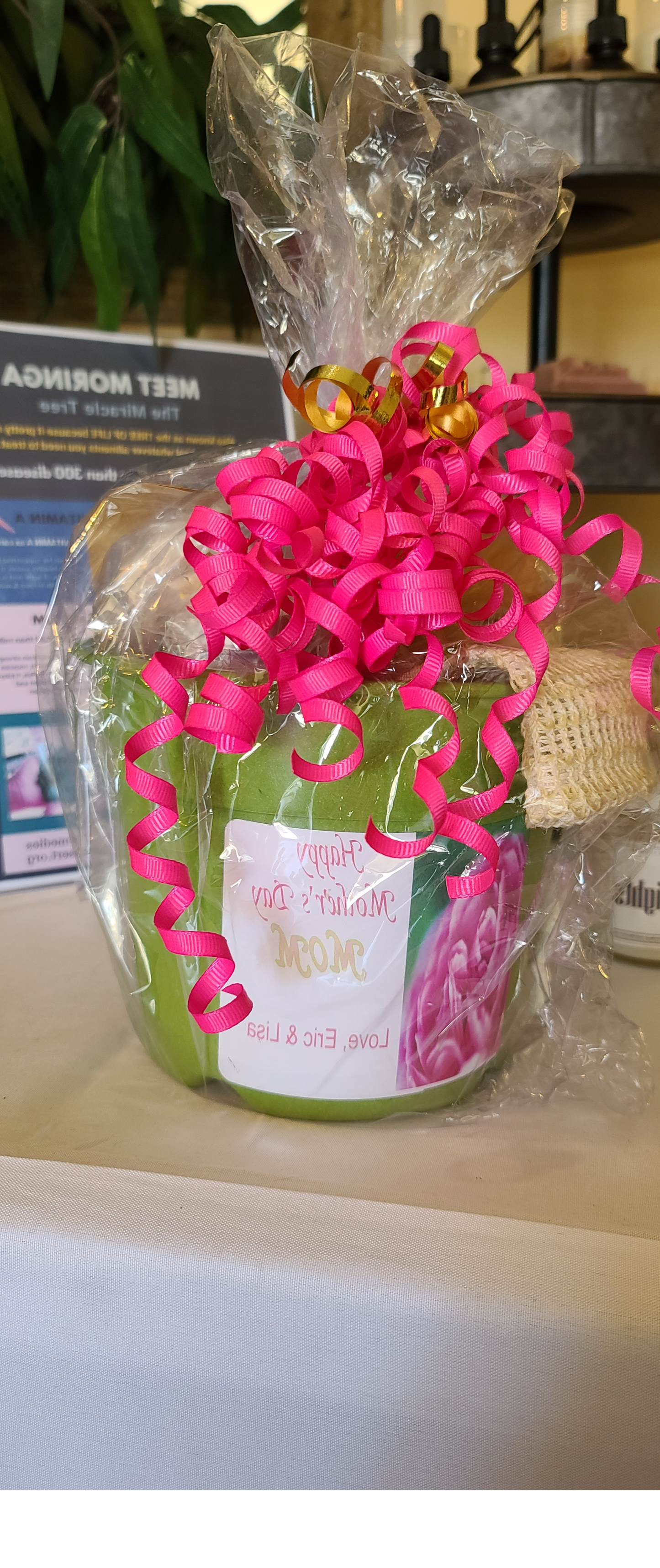 Giving Basket - Option w/ 2 Soaps